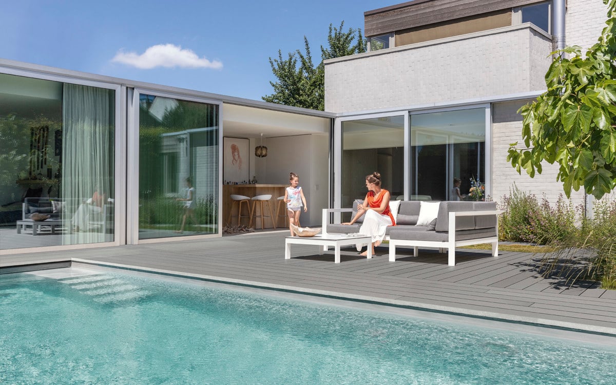 Quel matériau choisir pour une margelle de piscine ?